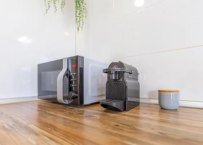 Apartament Con Jardin Privado - Simplytarifa