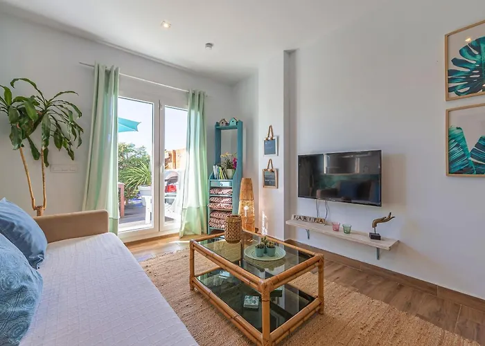 Con Jardin Privado - Simplytarifa Apartament *